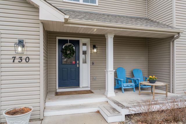 730 Debbie Lane, Carver, MN 55315