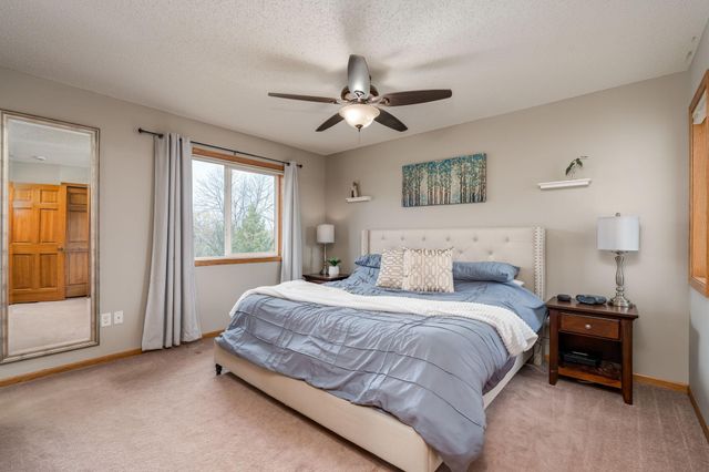 730 Debbie Lane, Carver, MN 55315