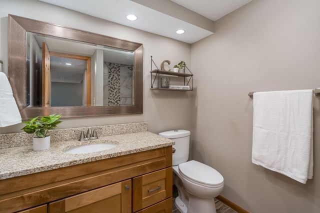 730 Debbie Lane, Carver, MN 55315