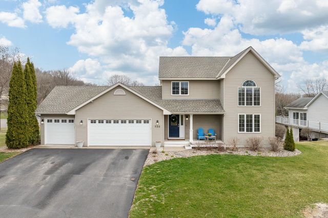 730 Debbie Lane, Carver, MN 55315