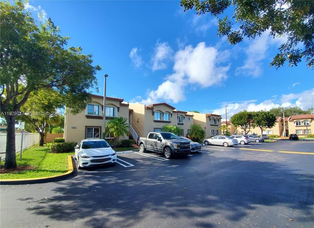 15701 SW 137th Ave 202, Miami, FL 33177