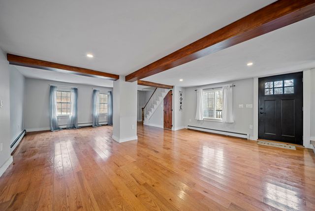 79 Haverhill Road, Chester, NH 03036