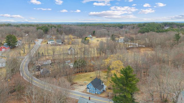 79 Haverhill Road, Chester, NH 03036