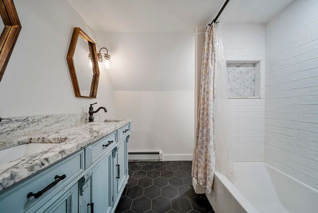 79 Haverhill Road, Chester, NH 03036