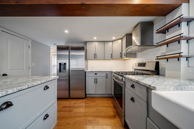 79 Haverhill Road, Chester, NH 03036