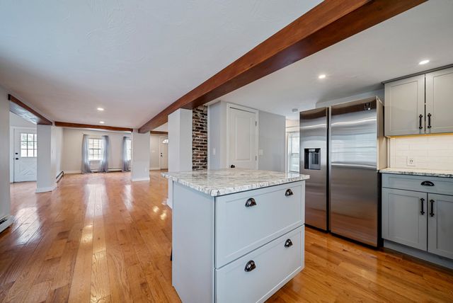 79 Haverhill Road, Chester, NH 03036