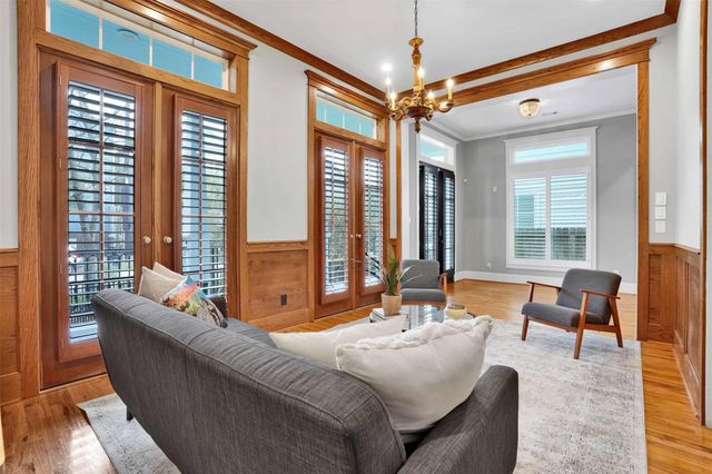 612 Rutland Street, Houston, TX 77007