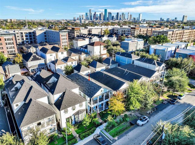 612 Rutland Street, Houston, TX 77007