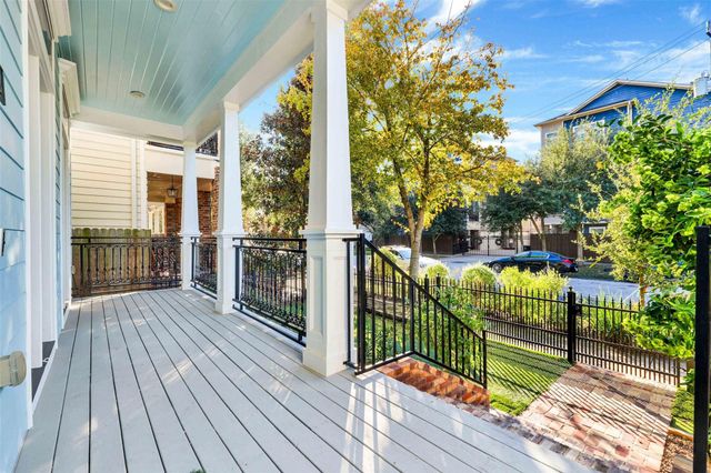 612 Rutland Street, Houston, TX 77007