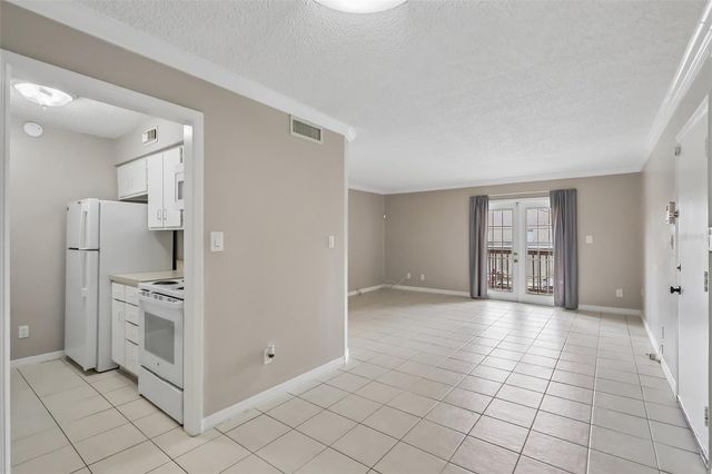 305 WYMORE ROAD 208, Altamonte Springs, FL 32714
