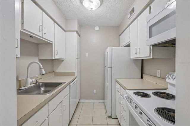 305 WYMORE ROAD 208, Altamonte Springs, FL 32714