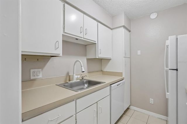 305 WYMORE ROAD 208, Altamonte Springs, FL 32714