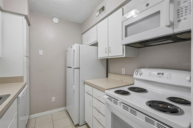 305 WYMORE ROAD 208, Altamonte Springs, FL 32714