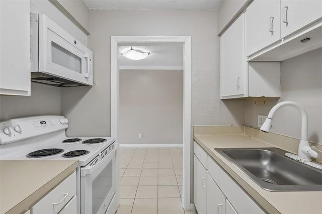 305 WYMORE ROAD 208, Altamonte Springs, FL 32714