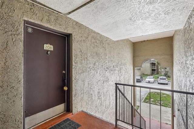 305 WYMORE ROAD 208, Altamonte Springs, FL 32714