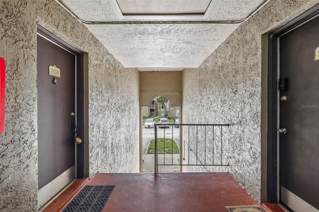 305 WYMORE ROAD 208, Altamonte Springs, FL 32714