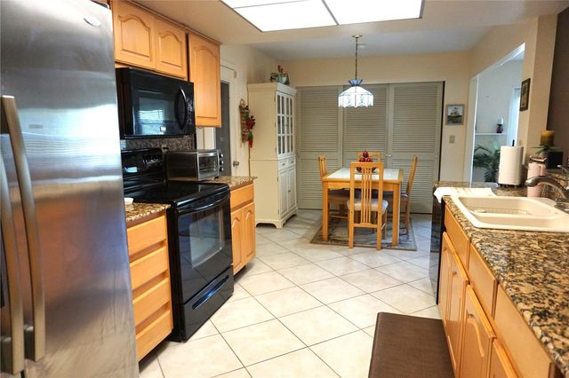 4031 93RD TERRACE N 5, Pinellas Park, FL 33782