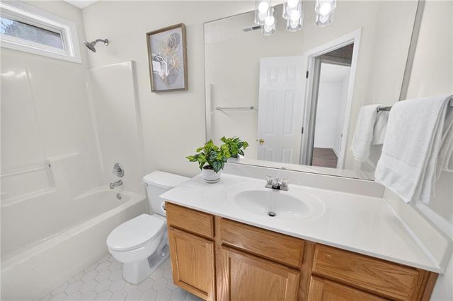 388 Weatherstone Place, Woodstock, GA 30188