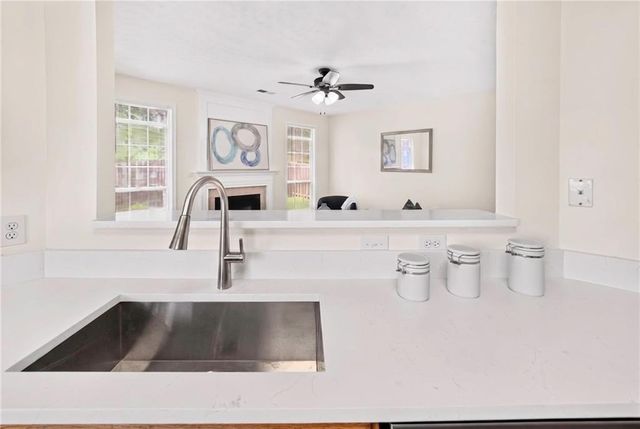 388 Weatherstone Place, Woodstock, GA 30188
