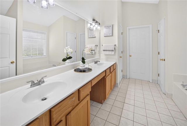 388 Weatherstone Place, Woodstock, GA 30188