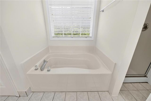 388 Weatherstone Place, Woodstock, GA 30188