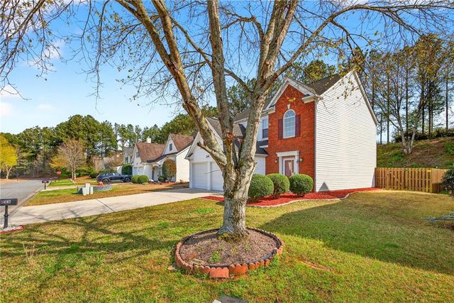 388 Weatherstone Place, Woodstock, GA 30188