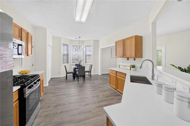 388 Weatherstone Place, Woodstock, GA 30188
