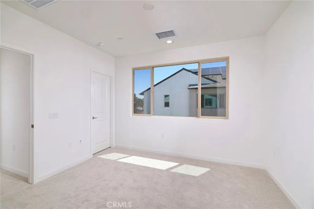 1302 W North Pinecrest Paseo, Ontario, CA 91762