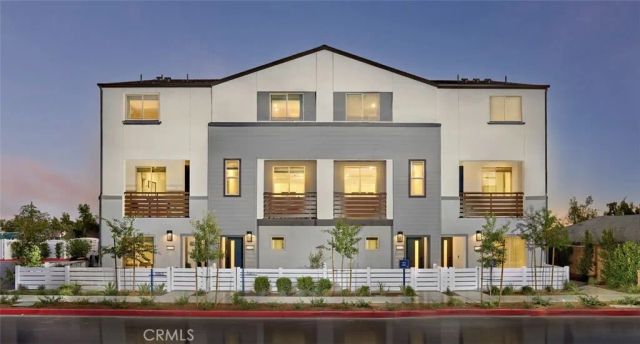 1302 W North Pinecrest Paseo, Ontario, CA 91762
