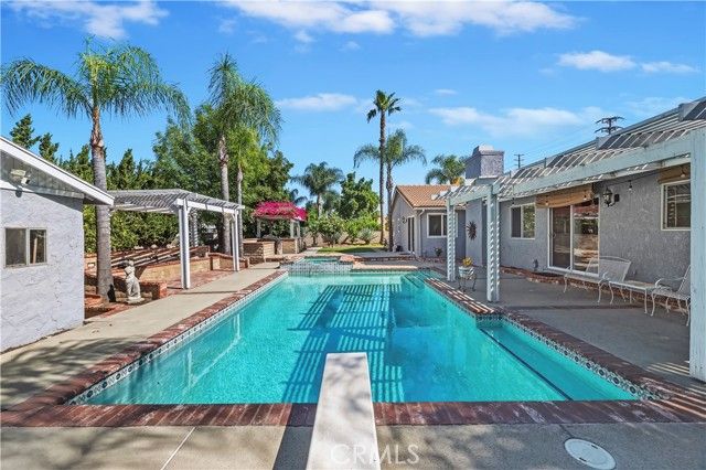 1510 S Oaks, Ontario, CA 91762