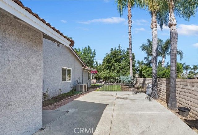 1510 S Oaks, Ontario, CA 91762