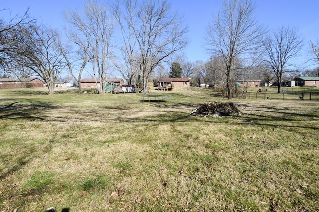 5600 Zapata Dr, Pegram, TN 37143