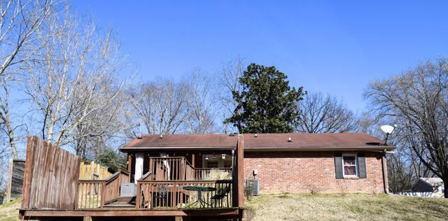 5600 Zapata Dr, Pegram, TN 37143