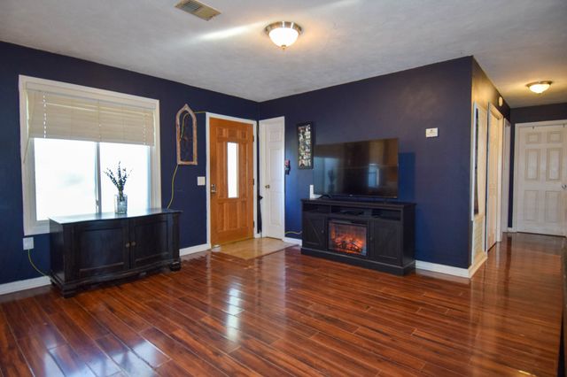 5600 Zapata Dr, Pegram, TN 37143