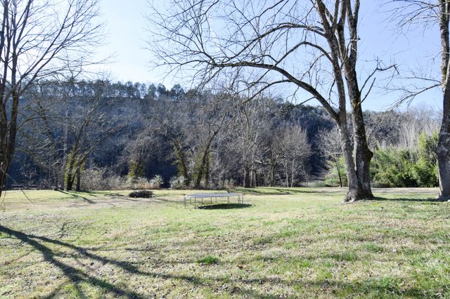 5600 Zapata Dr, Pegram, TN 37143