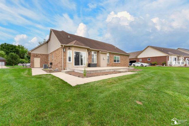27214 Celtic Drive, Flat Rock, MI 48134