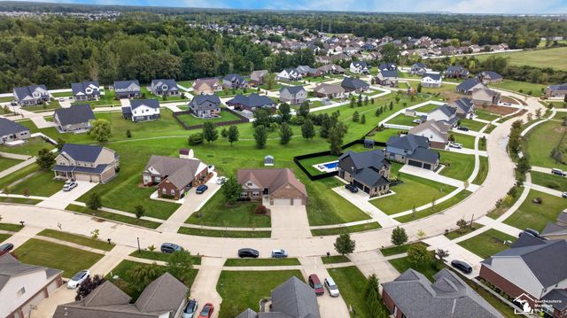 27214 Celtic Drive, Flat Rock, MI 48134