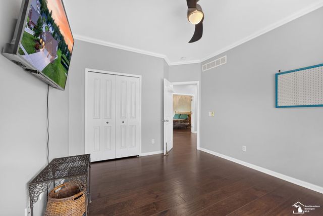 27214 Celtic Drive, Flat Rock, MI 48134