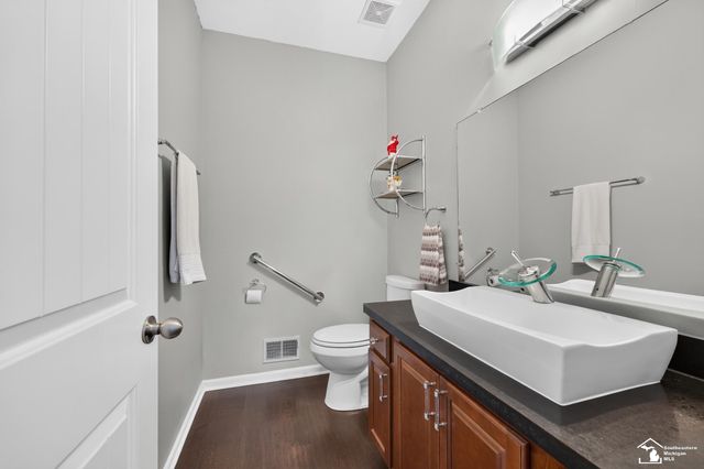 27214 Celtic Drive, Flat Rock, MI 48134