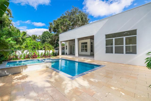 11780 NE 8th Avenue, Biscayne Park, FL 33161