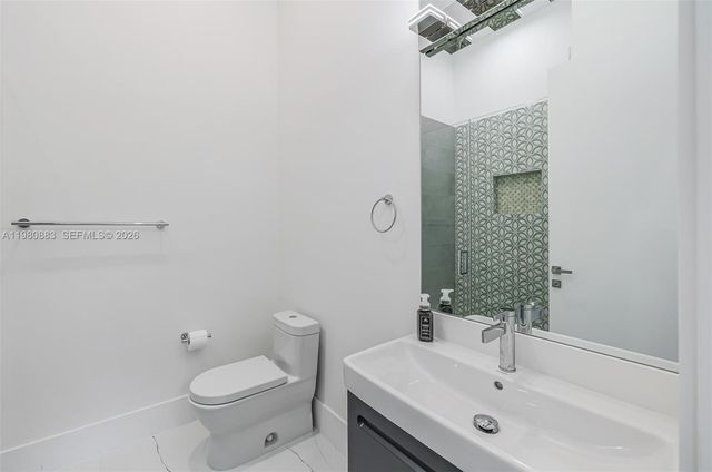 11780 NE 8th Avenue, Biscayne Park, FL 33161