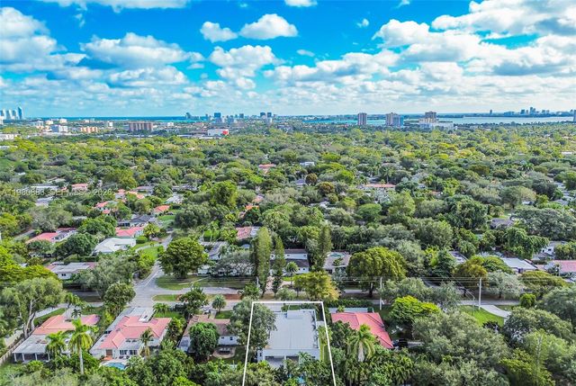 11780 NE 8th Avenue, Biscayne Park, FL 33161