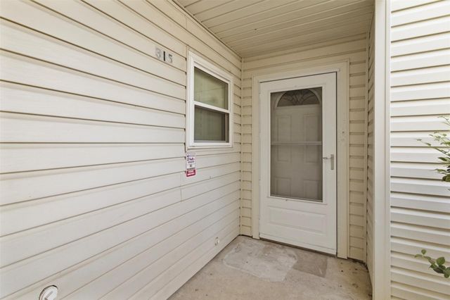 7600 Emmett F Lowry Expressway 315, Texas City, TX 77591