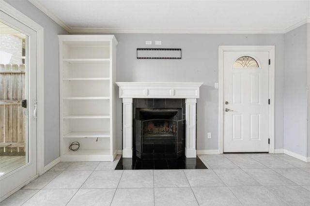 7600 Emmett F Lowry Expressway 315, Texas City, TX 77591