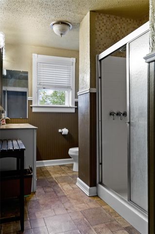 202 Robinson Street, Edna, TX 77957