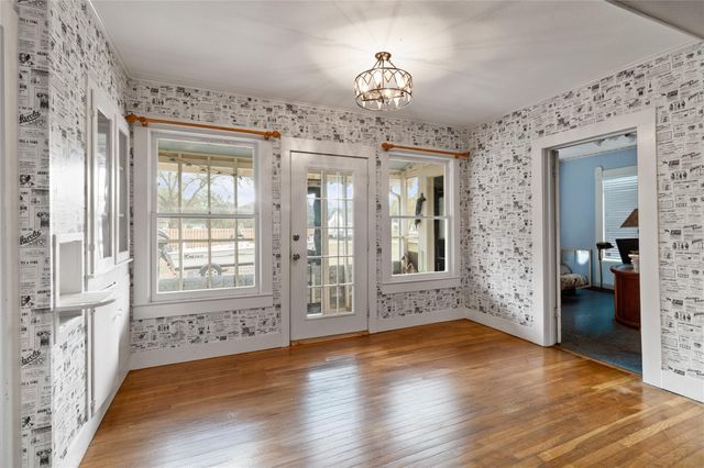 202 Robinson Street, Edna, TX 77957