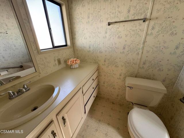 5932 Los Angeles Avenue 8, Simi Valley, CA 93063