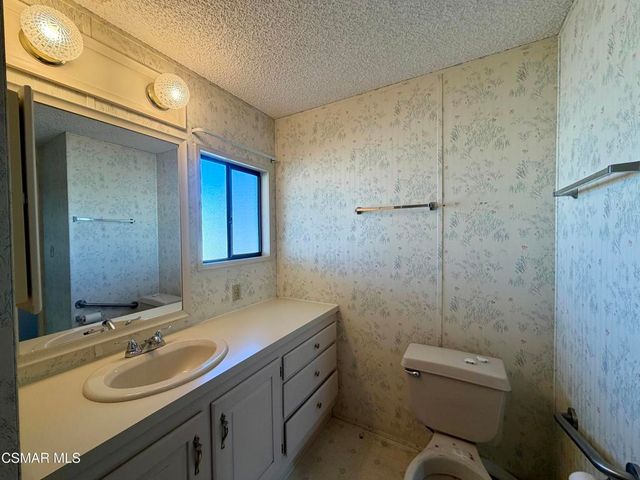 5932 Los Angeles Avenue 8, Simi Valley, CA 93063