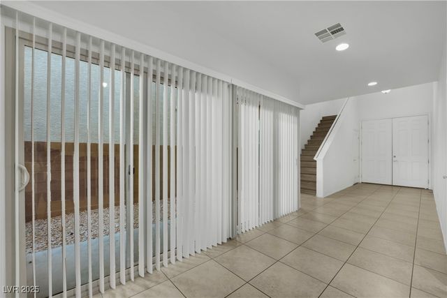 8212 Minots Ledge Avenue, Las Vegas, NV 89147