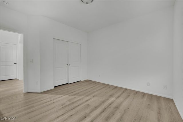 8212 Minots Ledge Avenue, Las Vegas, NV 89147